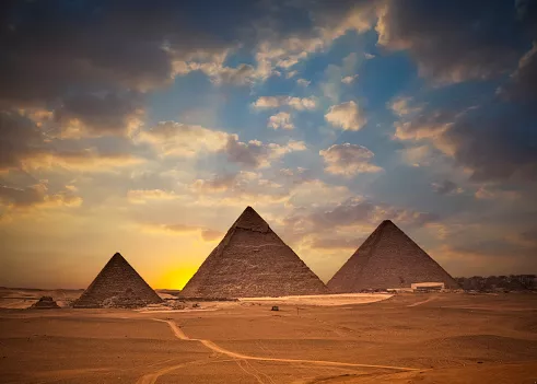 pyramids-of-giza-ask-aladdin